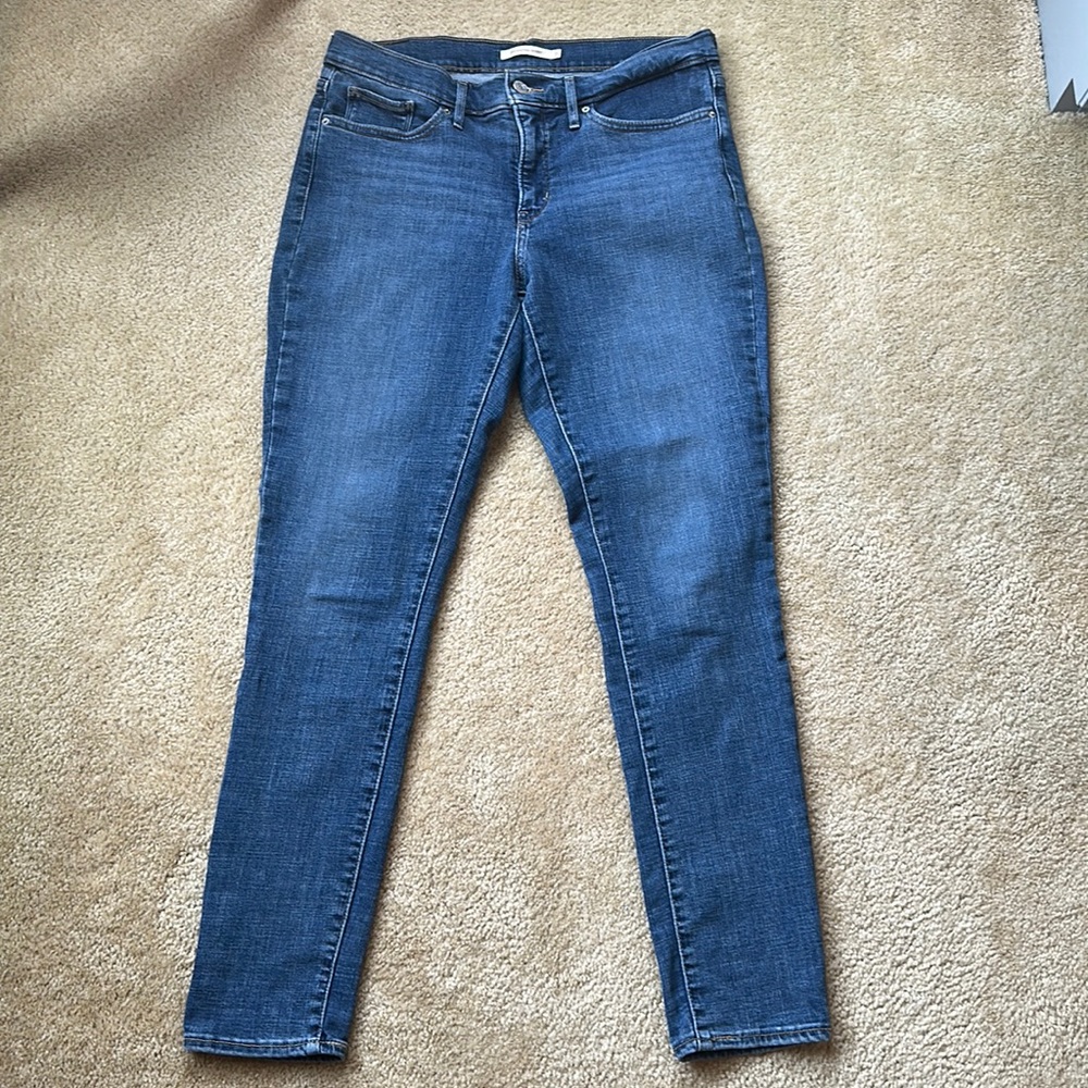 Levis 311 Shaping Skinny Jeans